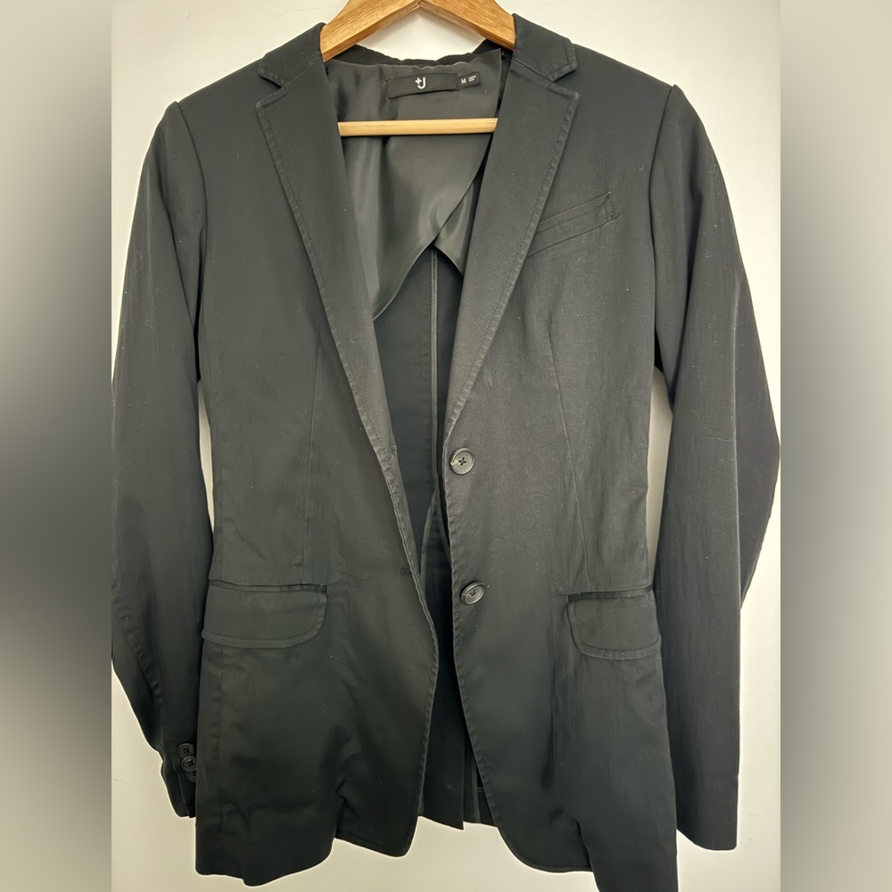 +J Uniqlo black blazer